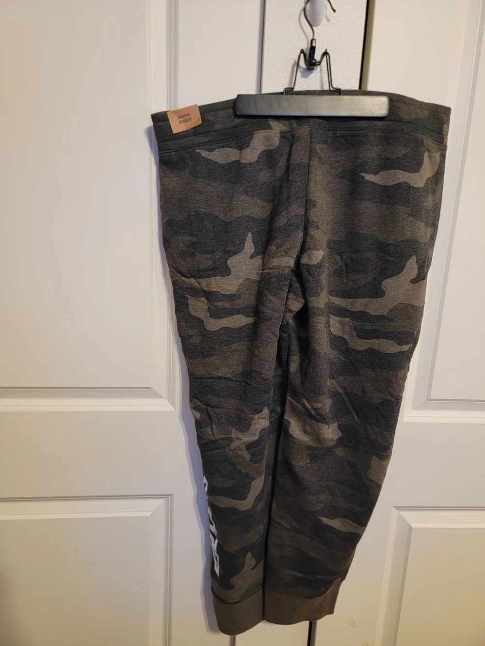 PINK Victoria's Secret Camouflage Pullover Sweatshirt and Joggers - Picture 5 of 5